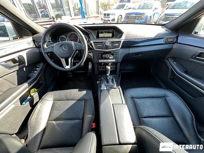 Mercedes E 200 43 interauto-car