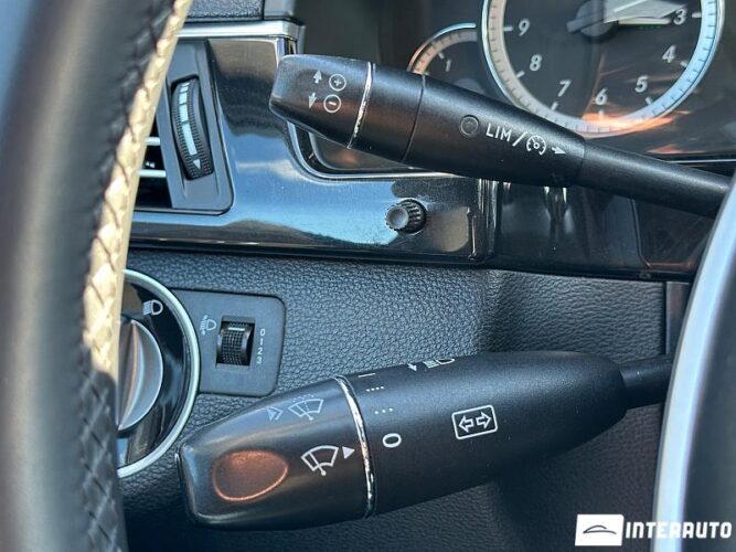 Mercedes E 200 45 interauto-car