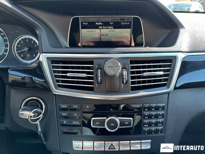 Mercedes E 200 48 interauto-car