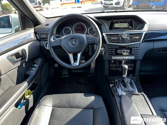Mercedes E 200 44 interauto-car