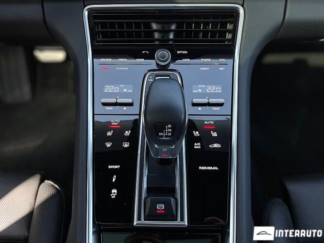 Porsche Panamera 4 62 interauto-car