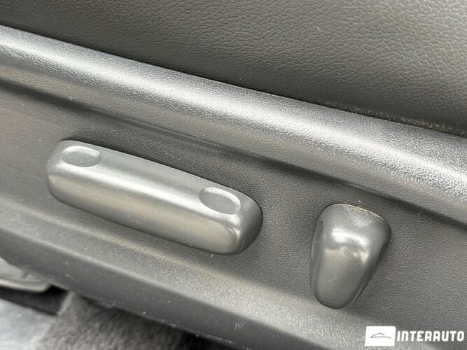 Toyota Camry 49 interauto-car