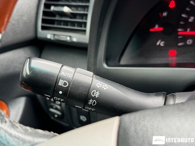 Toyota Camry 47 interauto-car