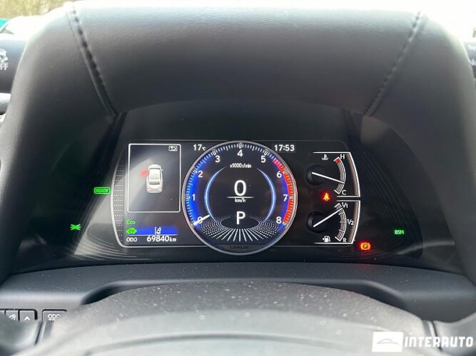 Lexus ES 300h 43 interauto-car
