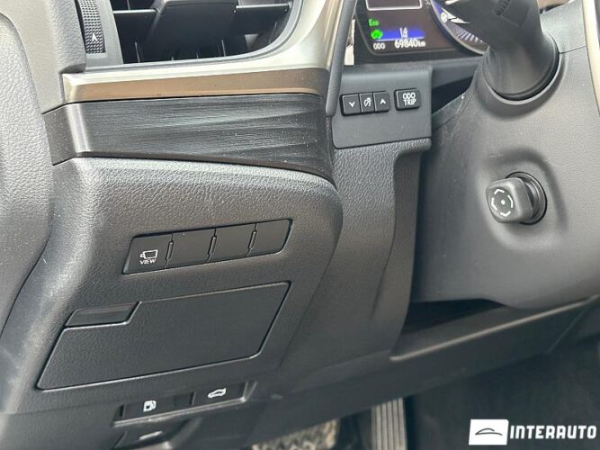 Lexus ES 300h 41 interauto-car