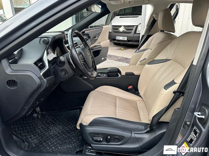 Lexus ES 300h 53 interauto-car
