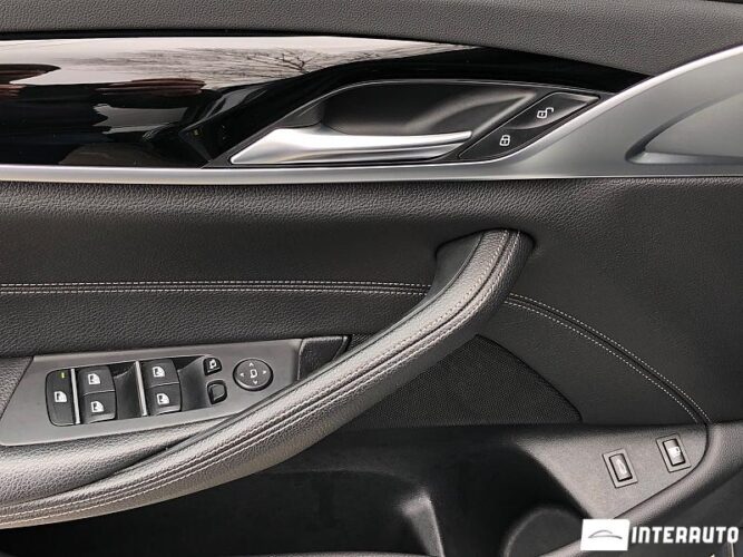 BMW 530e 50 interauto-car