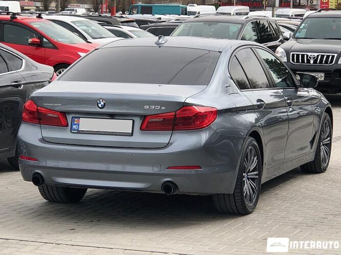 BMW 530e 35 interauto-car