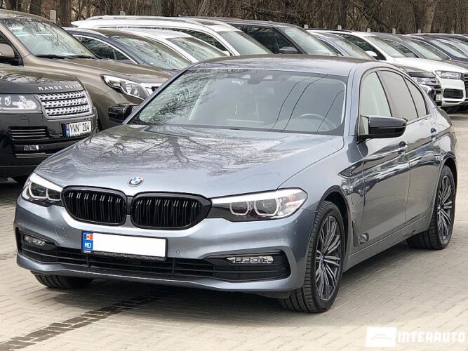 BMW 530e 32 interauto-car