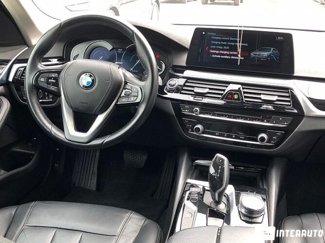 BMW 530e 42 interauto-car