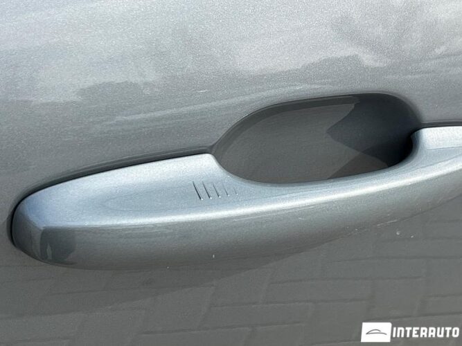 Ford Kuga 37 interauto-car