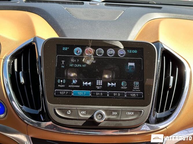 Chevrolet Volt 46 interauto-car