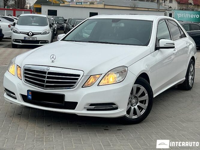 Mercedes E 200 28 interauto-car