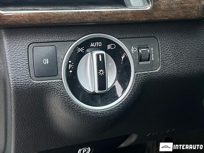 Mercedes E 200 34 interauto-car