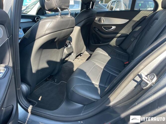 Mercedes C 220 33 interauto-car