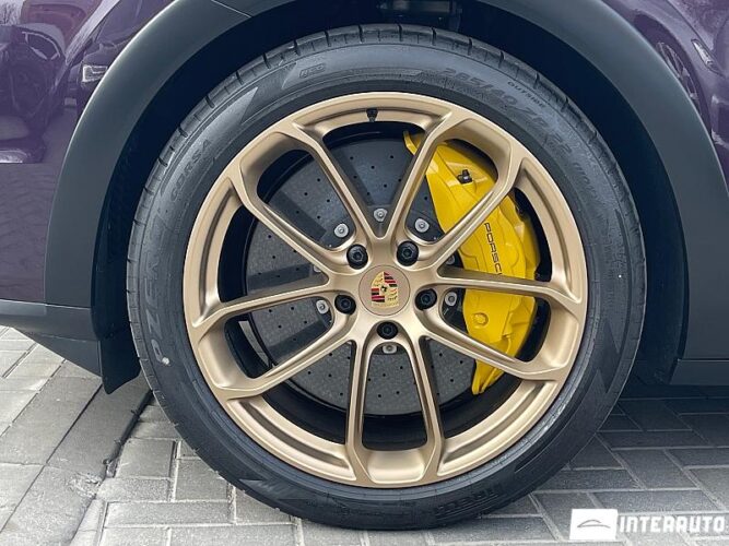 Porsche Cayenne Turbo GT Coupe 42 interauto-car