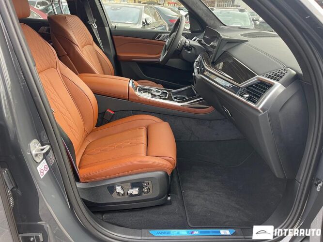 BMW X7 4.0d 48 interauto-car