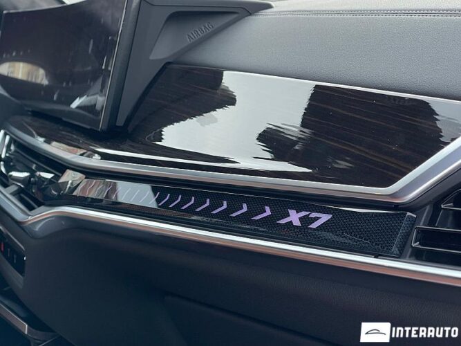BMW X7 4.0d 55 interauto-car