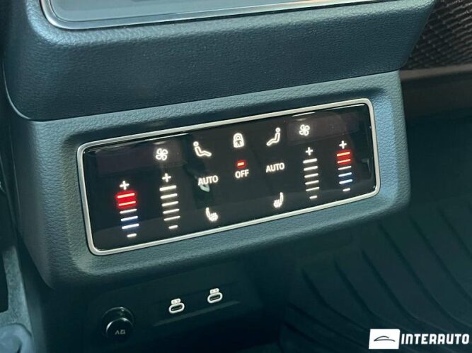 Audi E-tron Sportback 54 interauto-car