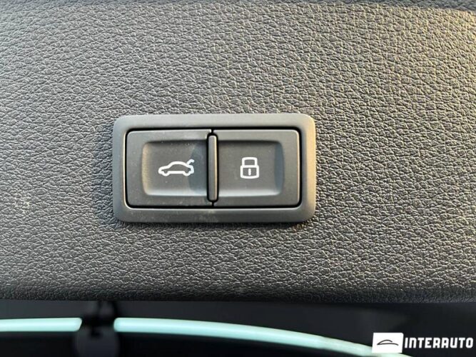 Audi E-tron Sportback 57 interauto-car