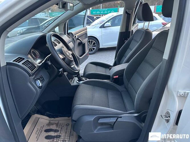 volkswagen Touran 2011