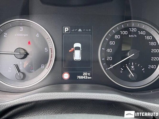 Hyundai Tucson 44 interauto-car
