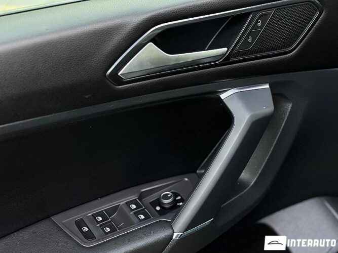 Volkswagen Tiguan 38 interauto-car