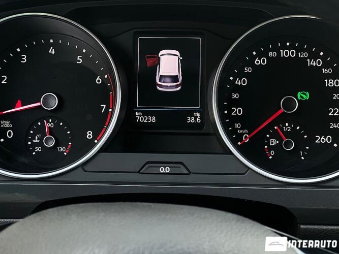 Volkswagen Tiguan 42 interauto-car