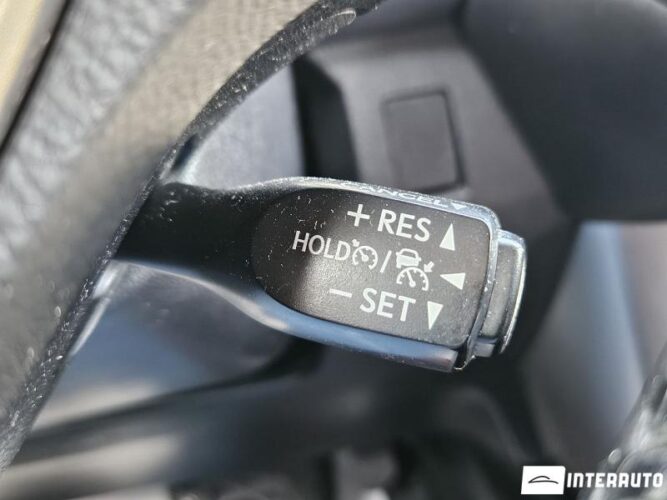 Toyota Rav-4 44 interauto-car