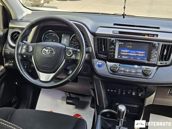 Toyota Rav-4 39 interauto-car