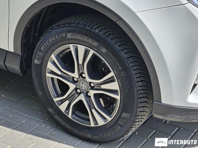 Toyota Rav-4 47 interauto-car