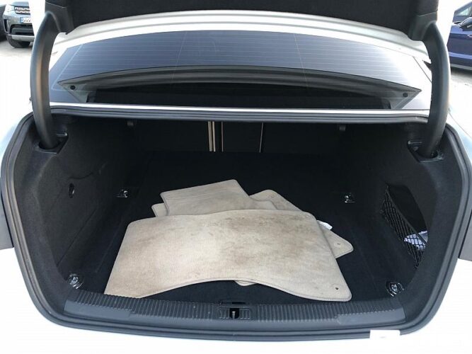 Audi A6 51 interauto-car