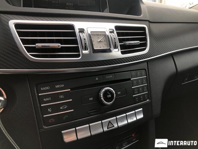 Mercedes E 200 35 interauto-car