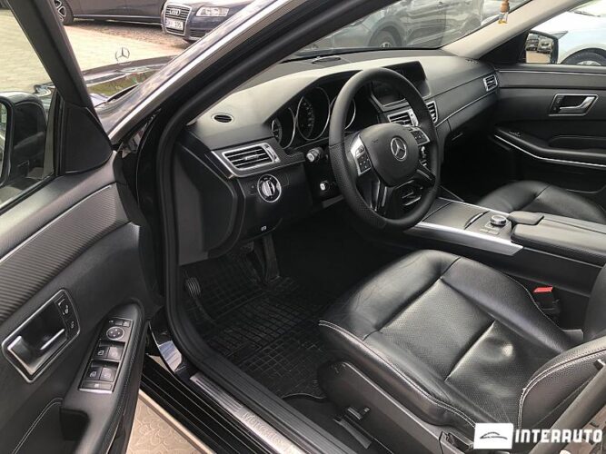 Mercedes E 200 31 interauto-car