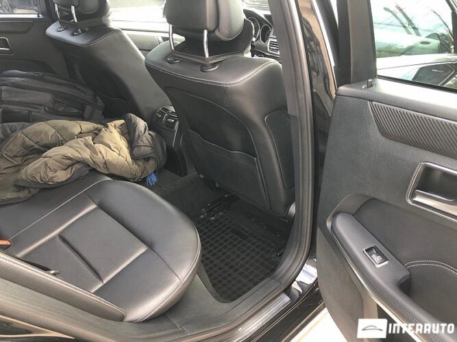 Mercedes E 200 40 interauto-car