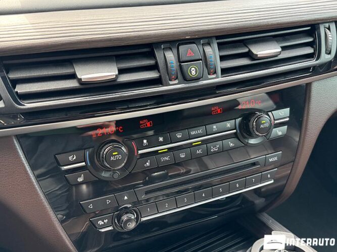 BMW X5 M5.0D 49 interauto-car