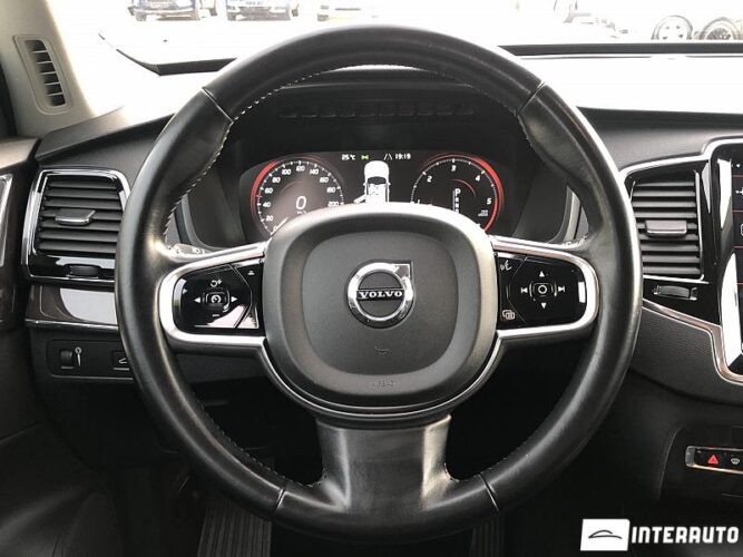 Volvo XC 90 36 interauto-car