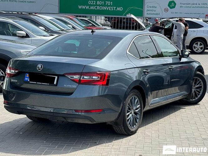 Skoda Superb 35 interauto-car