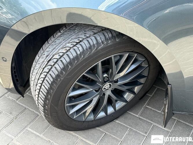 Skoda Superb 51 interauto-car