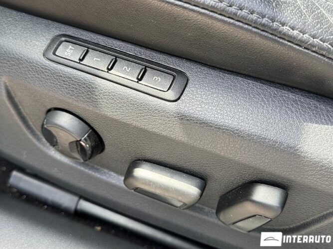 Skoda Superb 48 interauto-car