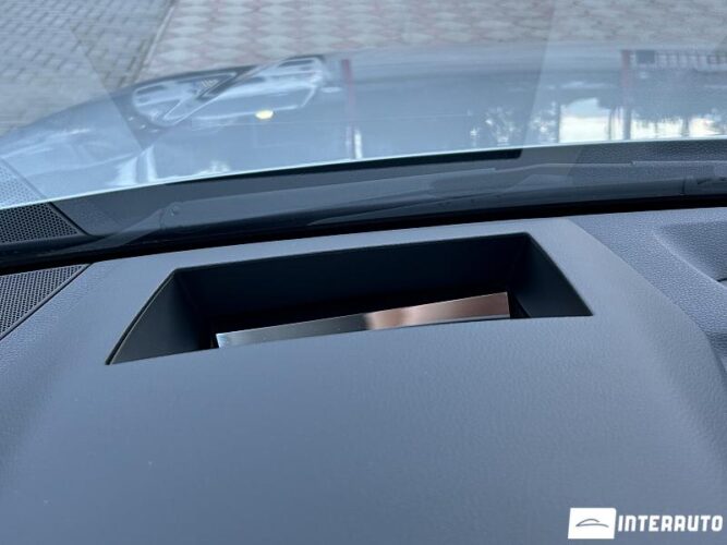 Audi Q7 48 interauto-car