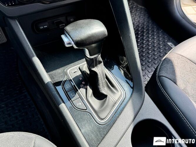 Kia Niro 45 interauto-car