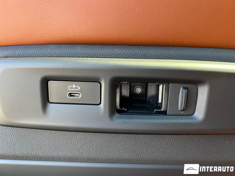 BMW X5 4.0i 31 automobil-interauto