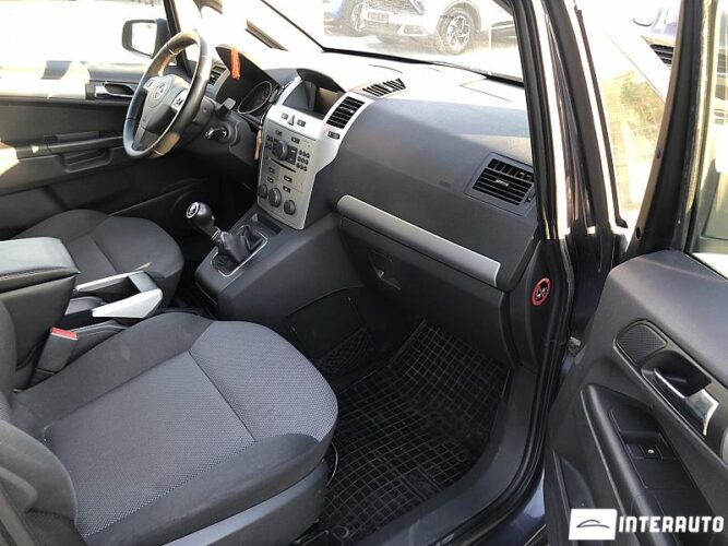 Opel Zafira 34 interauto-car