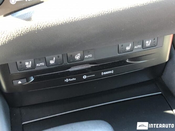 Lexus ES 300h 50 interauto-car