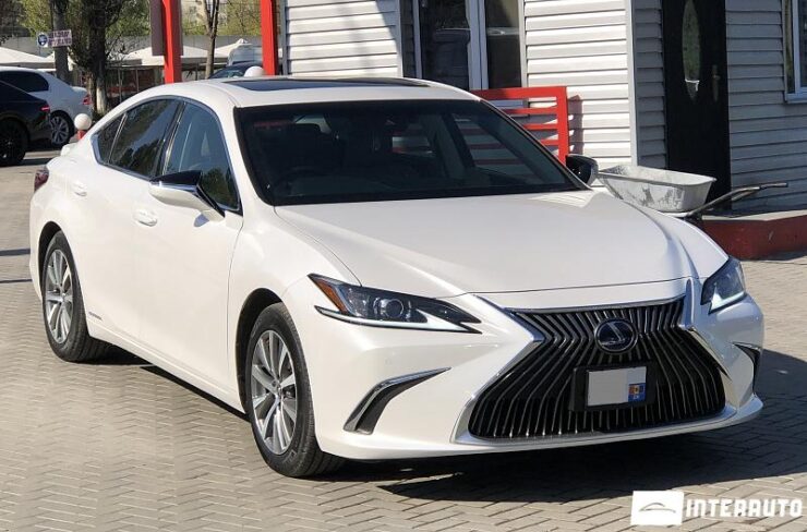 Lexus ES 300h 36 interauto-car