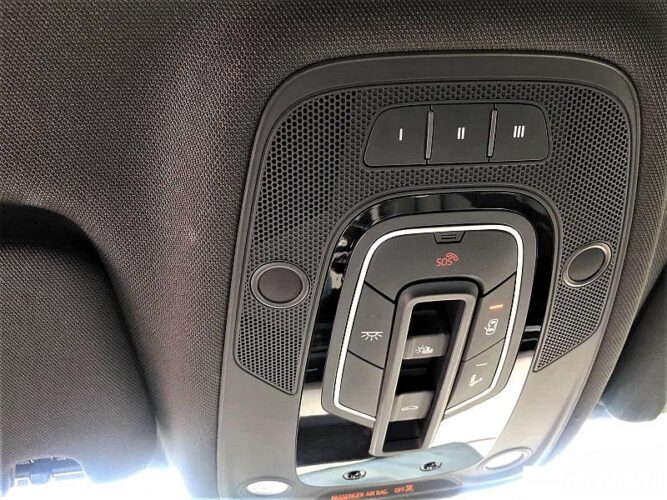 Audi Q7 51 interauto-car