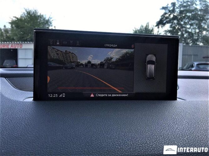 Audi Q7 40 interauto-car