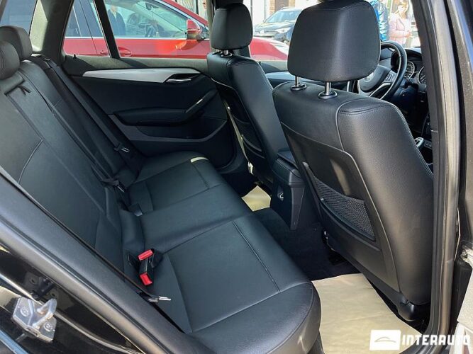 BMW X1 2.0i 51 interauto-car