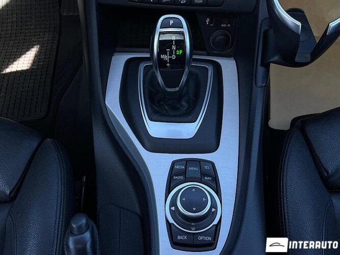 BMW X1 2.0i 48 interauto-car